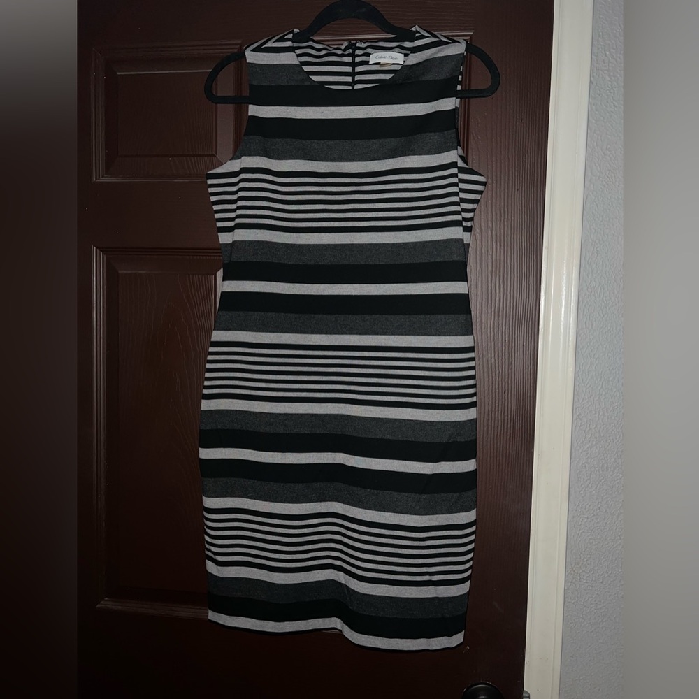 Calvin Klein Black Sleeveless Sheath Midi Dress